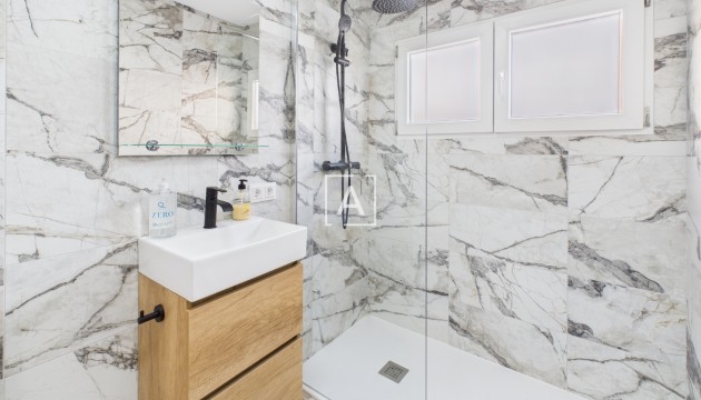 Перепродажа - Квартира - Torrevieja