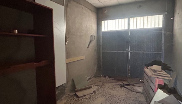 Videresalg - Kommersiell - Jacarilla