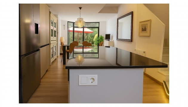 Resale - Bungalow - San Juan de Alicante