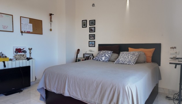 Resale - Bungalow - San Juan de Alicante