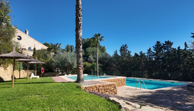 Resale - Bungalow - San Juan de Alicante