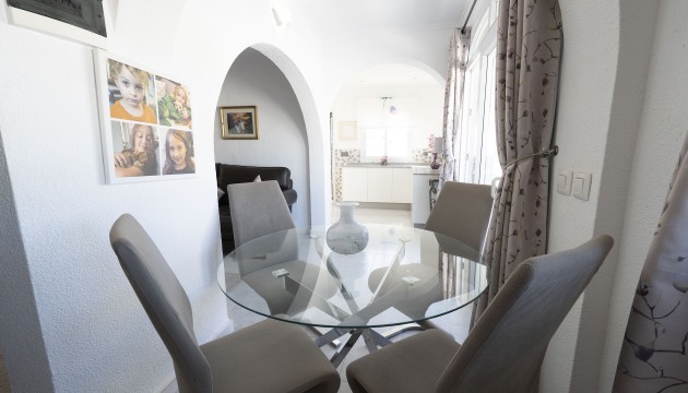 Videresalg - Detached Villa - Torrevieja - San Luis