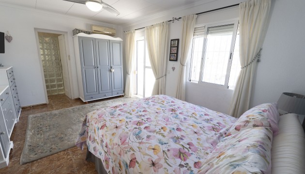 Videresalg - Detached Villa - Torrevieja - San Luis