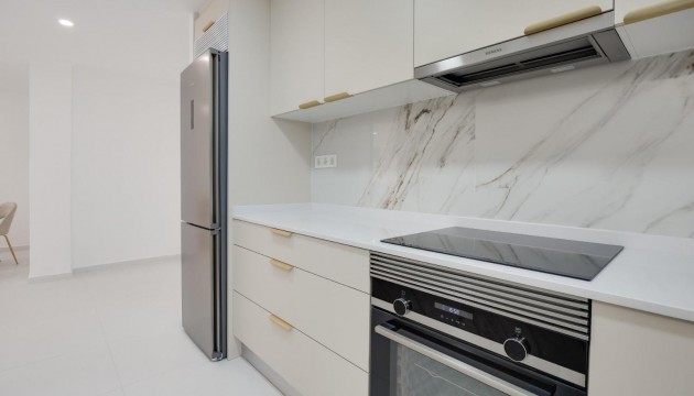 Resale - Apartment - Torrevieja - El Acequión - Los Náufragos