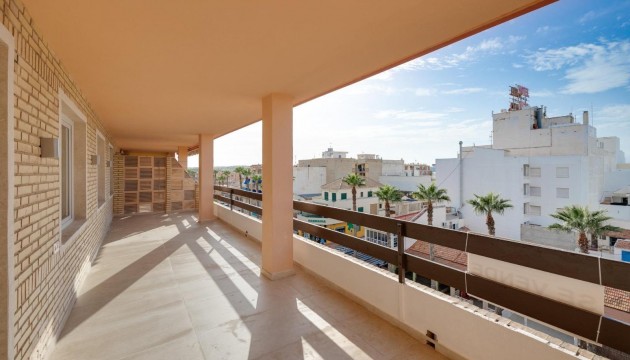 Resale - Apartment - Torrevieja - El Acequión - Los Náufragos