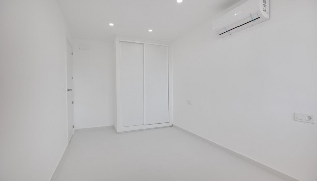 Resale - Apartment - Torrevieja - El Acequión - Los Náufragos