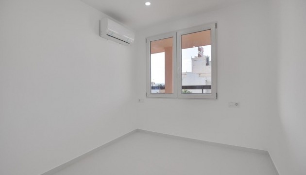 Resale - Apartment - Torrevieja - El Acequión - Los Náufragos