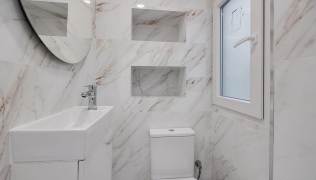 Resale - Apartment - Torrevieja - El Acequión - Los Náufragos