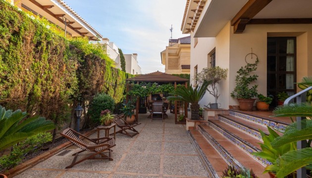 Resale - Detached Villa - Torrevieja - La Veleta