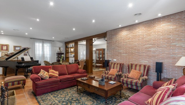 Resale - Detached Villa - Torrevieja - La Veleta