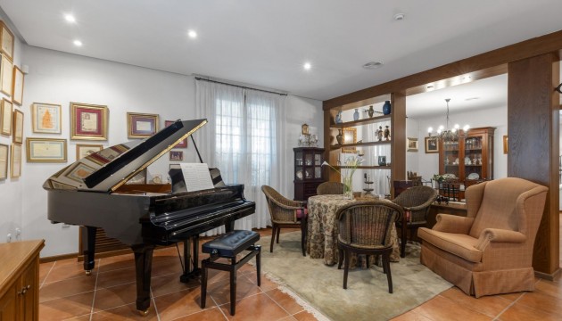 Resale - Detached Villa - Torrevieja - La Veleta