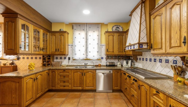 Resale - Detached Villa - Torrevieja - La Veleta