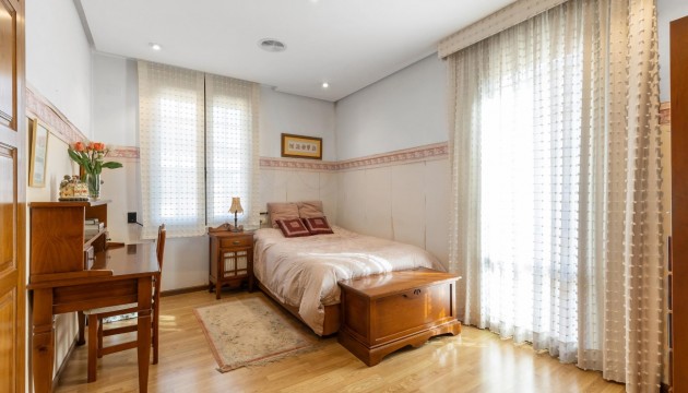 Resale - Detached Villa - Torrevieja - La Veleta