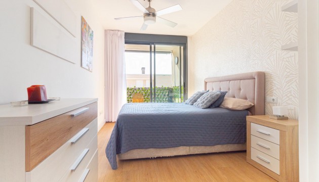 Resale - Apartment - Orihuela Costa - Los Dolses