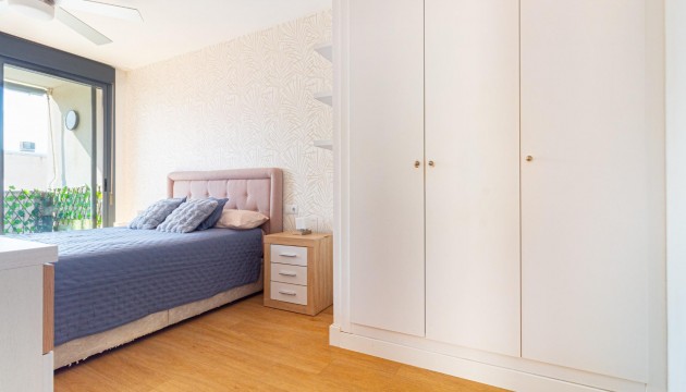 Resale - Apartment - Orihuela Costa - Los Dolses