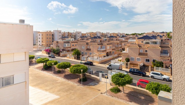 Resale - Apartment - Orihuela Costa - Los Dolses