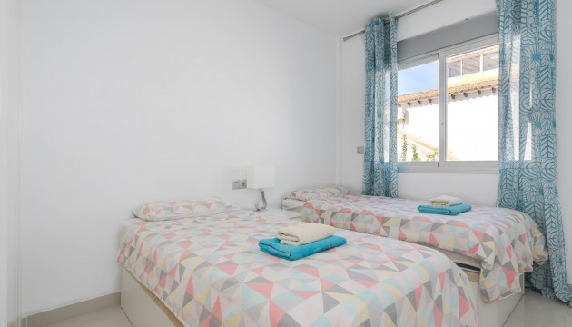 Resale - Apartment - Orihuela Costa - Punta Prima