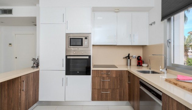 Resale - Apartment - Orihuela Costa - Punta Prima