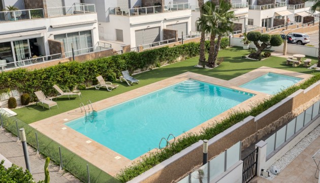 Resale - Apartment - Orihuela Costa - Punta Prima