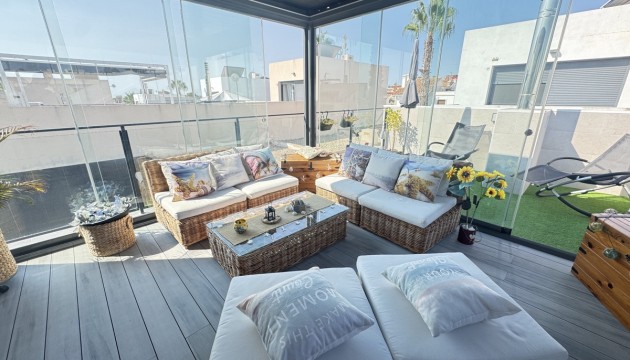 Resale - Bungalow - Orihuela Costa - Villamartín