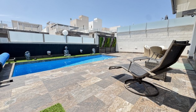 Resale - Detached Villa - Orihuela Costa - Villamartín