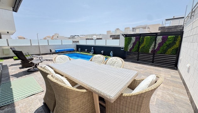 Resale - Detached Villa - Orihuela Costa - Villamartín