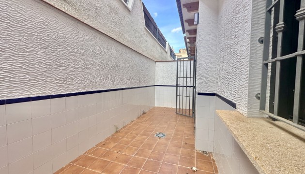 Reventa - Adosado - San Miguel de Salinas