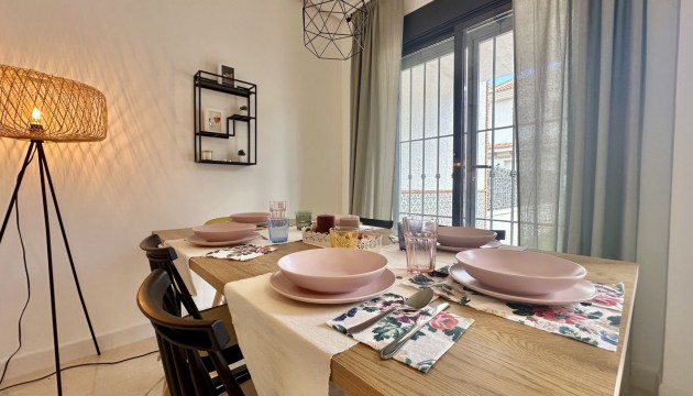 Reventa - Adosado - San Miguel de Salinas