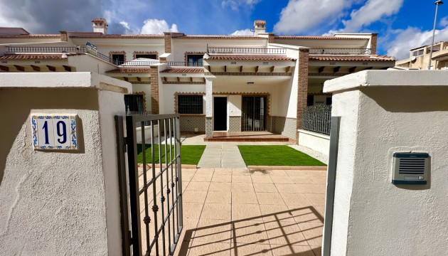 Reventa - Adosado - San Miguel de Salinas