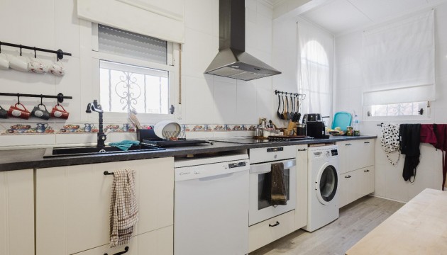 Resale - Detached Villa - Torrevieja - La Siesta - El Salado -  Torreta