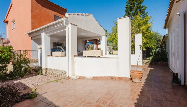 Resale - Detached Villa - Torrevieja - La Siesta - El Salado -  Torreta