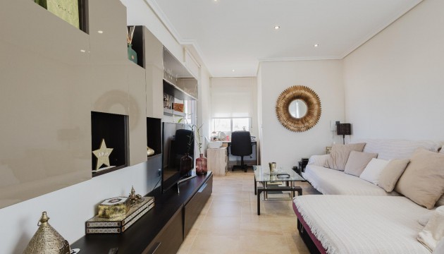 Resale - Detached Villa - Torrevieja - La Siesta - El Salado -  Torreta