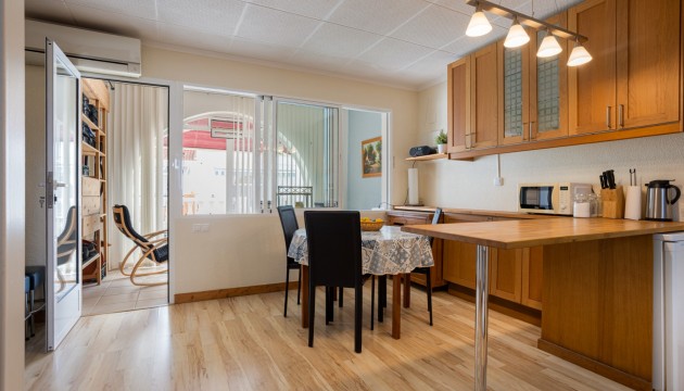 Перепродажа - Таунхаус - Torrevieja - La Siesta - El Salado -  Torreta