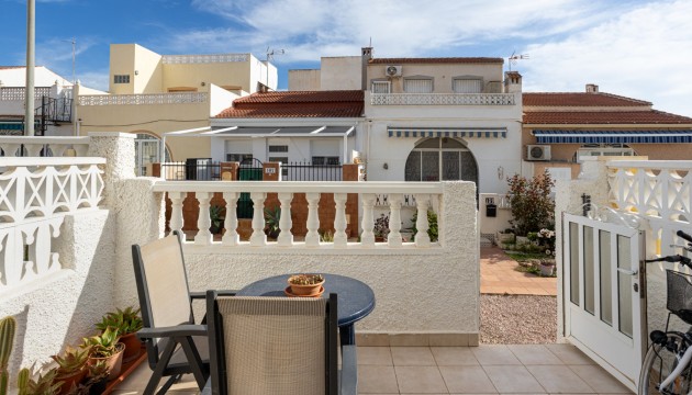 Перепродажа - Таунхаус - Torrevieja - La Siesta - El Salado -  Torreta