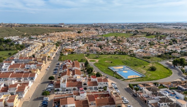 Перепродажа - Таунхаус - Torrevieja - La Siesta - El Salado -  Torreta