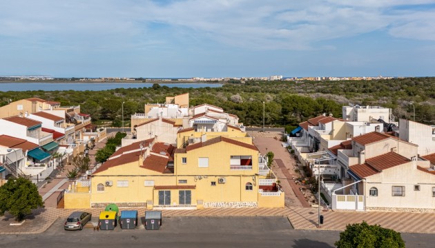 Перепродажа - Таунхаус - Torrevieja - La Siesta - El Salado -  Torreta