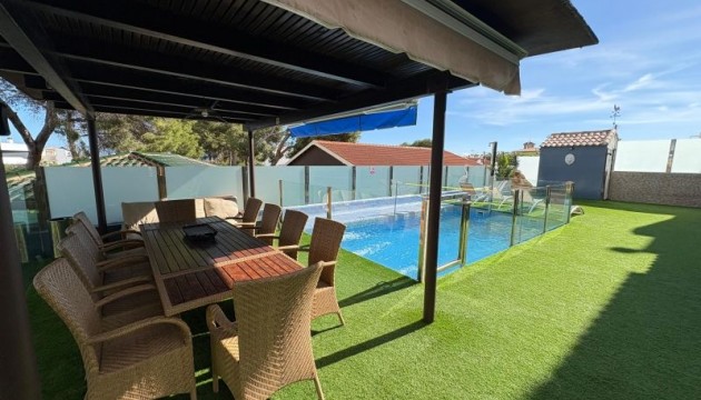 Resale - Detached Villa - Orihuela Costa