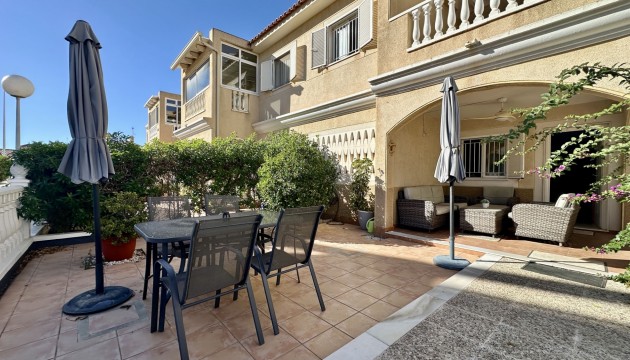 Videresalg - Tosidig - Orihuela Costa - Playa Flamenca