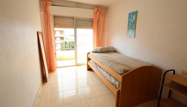 Resale - Apartment - Torrevieja - Punta Prima