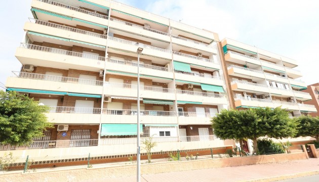 Resale - Apartment - Torrevieja - Punta Prima
