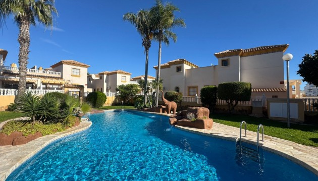 Resale - Townhouse - Orihuela Costa - Villamartín