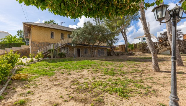 Resale - Detached Villa - Orihuela Costa - Villamartín