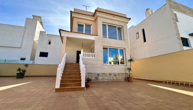 Reventa - Chalet Independiente - Orihuela Costa - Villamartín