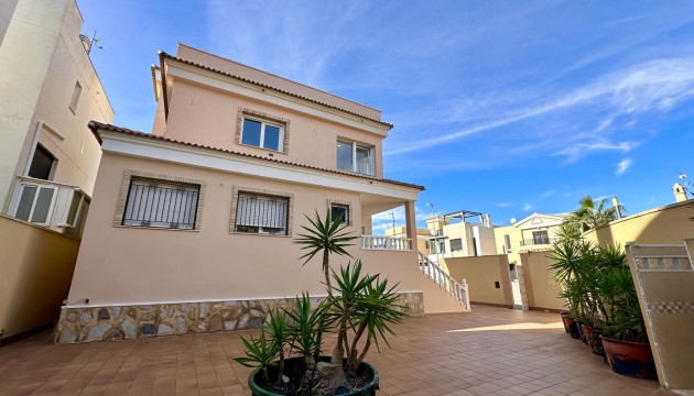 Reventa - Chalet Independiente - Orihuela Costa - Villamartín