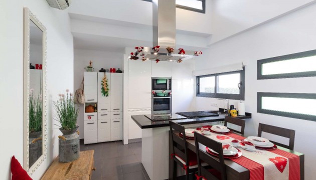 Resale - House - Orihuela - Orihuela Costa