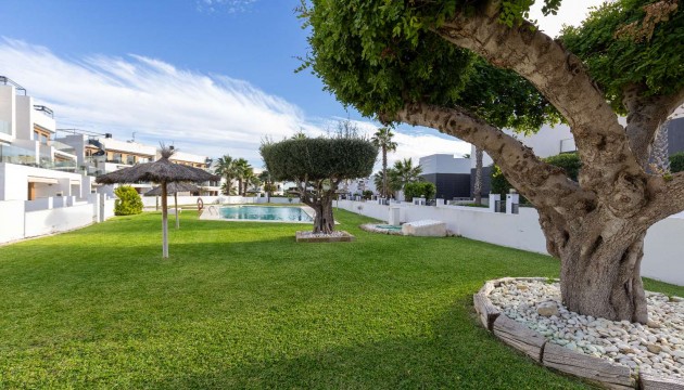 Resale - House - Orihuela - Orihuela Costa