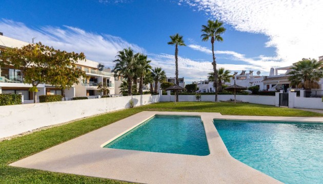 Resale - House - Orihuela - Orihuela Costa