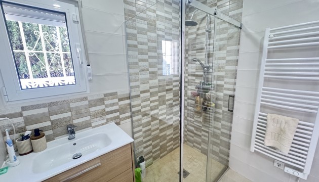 Resale - Detached Villa - Orihuela Costa - Villamartín