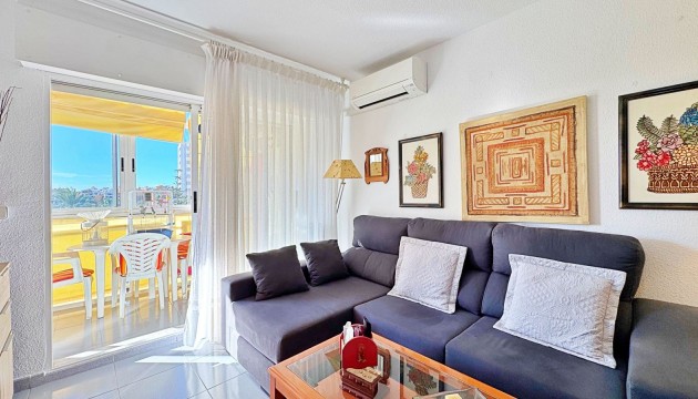 Resale - Apartment - Torrevieja - Punta Prima