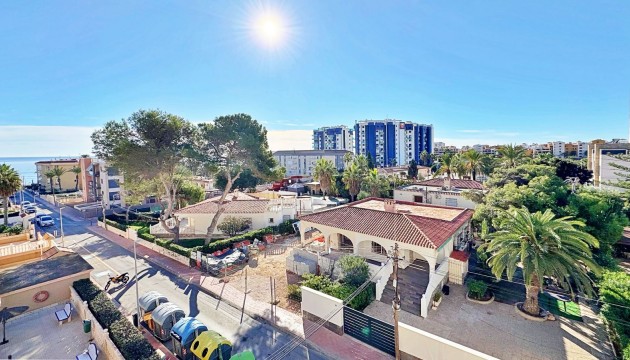 Resale - Apartment - Torrevieja - Punta Prima